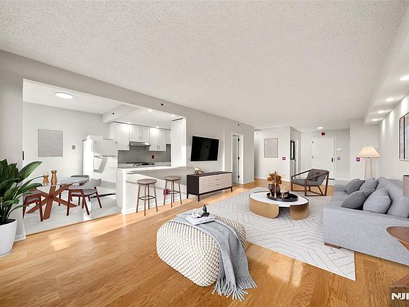 5th image of 800 Palisade Ave APT 1804