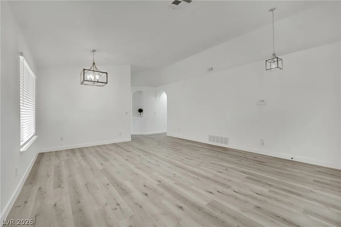 3 bed, 2.0 bath, 1539 sqft, $2,495 — Photo 4