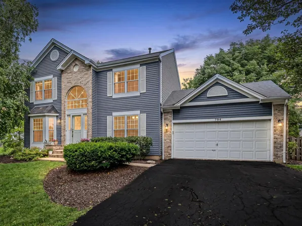 794 White Pine Cir, Lake In The Hills, IL 60156