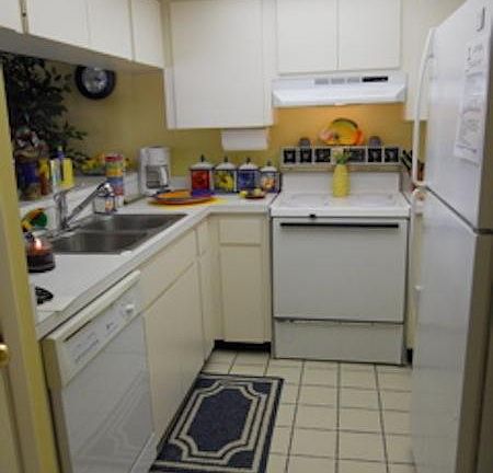 Full equipped kitchen