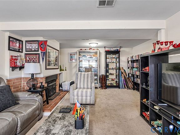 3rd image of 13203 Delaney Rd