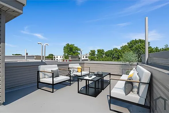 2218 N Franklin St #C — Photo 22