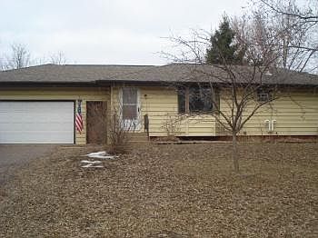 1st image of 12107 Duke Dr NE