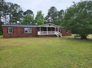 520 Primrose Ln, Saint Stephen, SC 29479