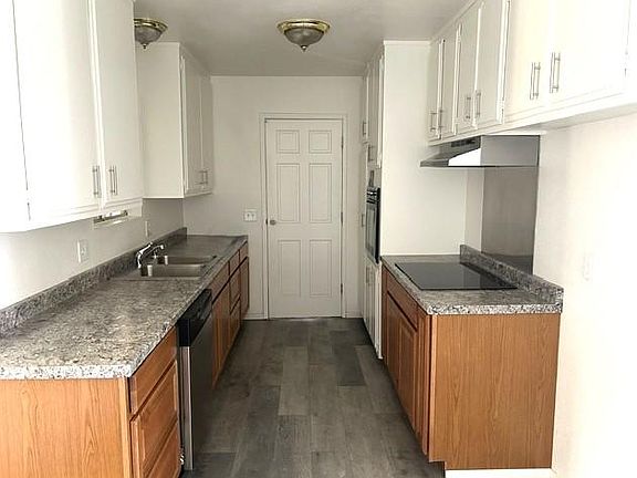 5th image of 405 Jade Dr