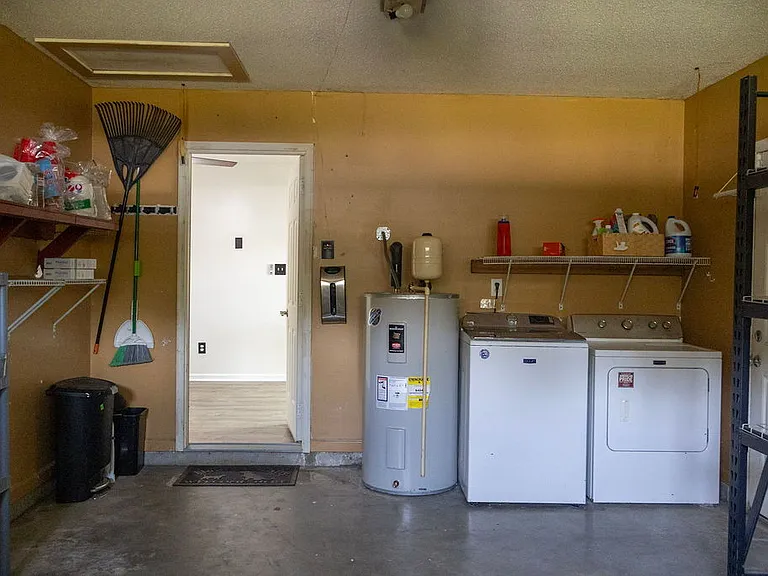206 Blueberry Ct — Photo 47