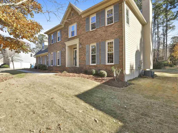 111 Colonnade Dr, Peachtree City, GA 30269
