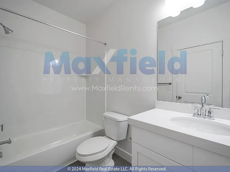 1598 N 1950 E — Photo 10