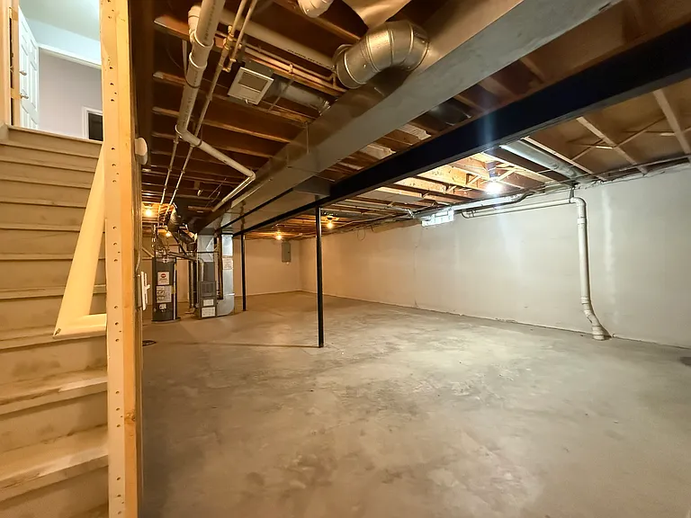 1788 Wexford Dr — Photo 22