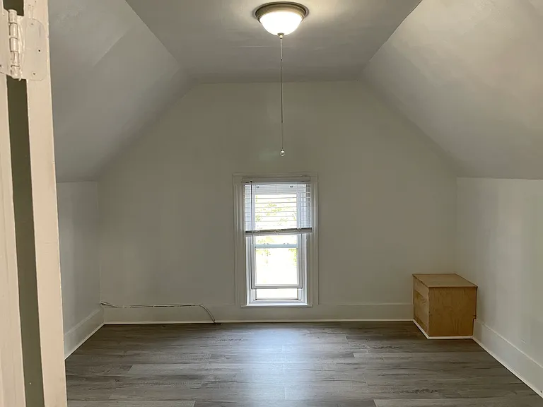 278 Campbell Ave #2 — Photo 10