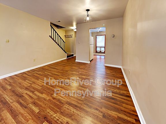 2nd image of 414 College Park Dr