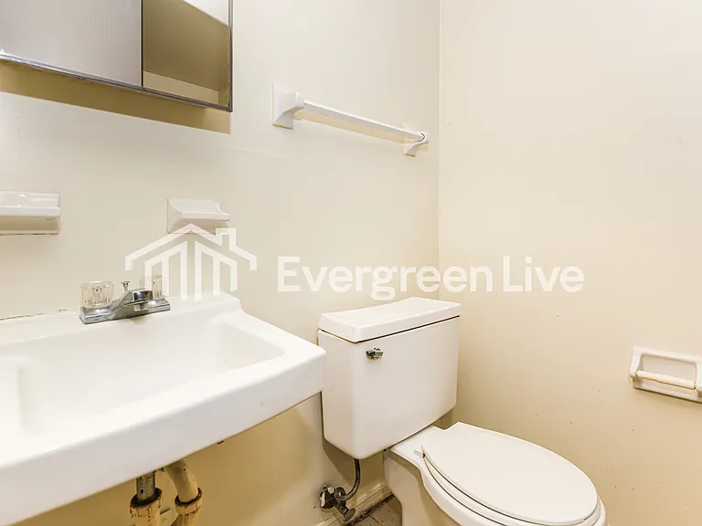 7939 Mount Hood Dr — Photo 14