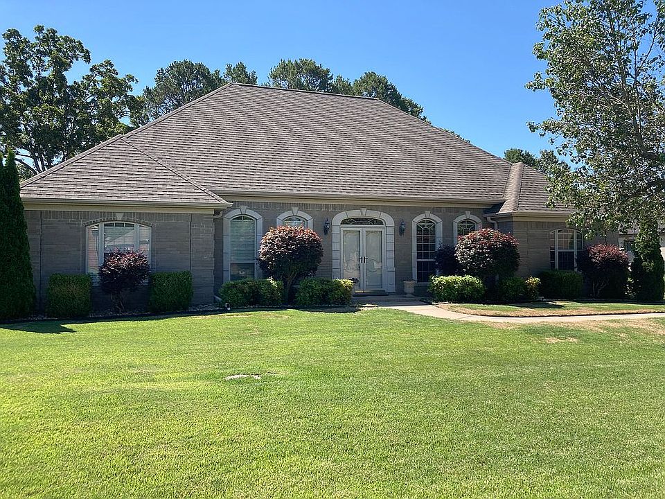 17 Prestwick Ct., Cabot 