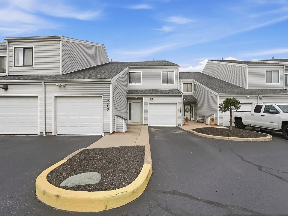 2585 W Village Dr
