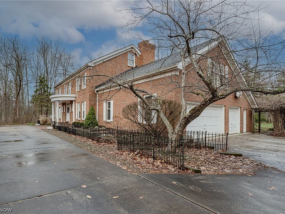 7295 Surrey Ln, Chesterland, OH 44026 MLS 4425389 Zillow
