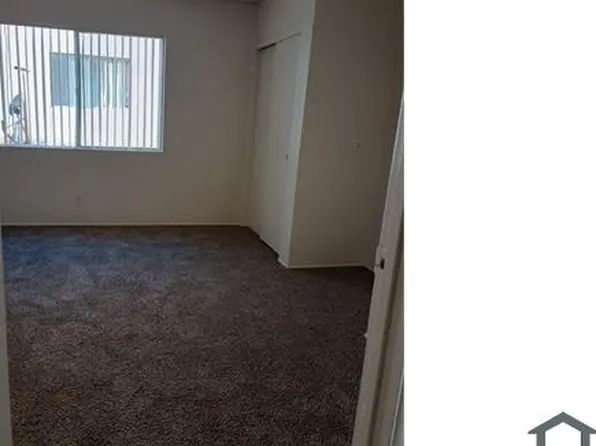 5916 Bromley Ave APT 6, Las Vegas, NV 89107