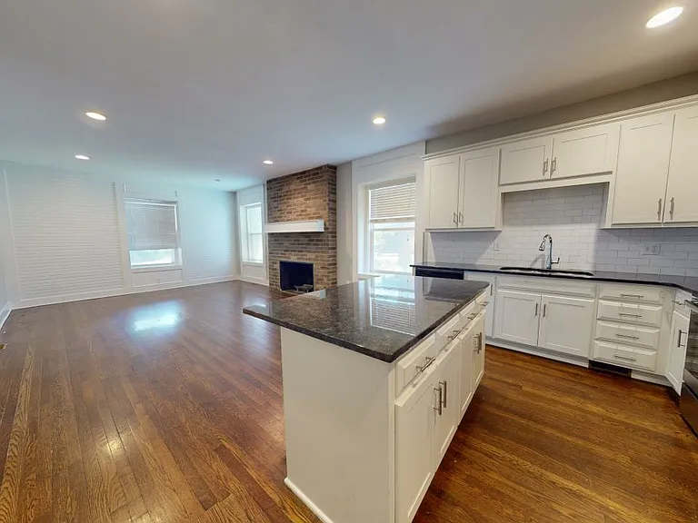 3726 Washington | Charming Updated Apartment — Photo 50