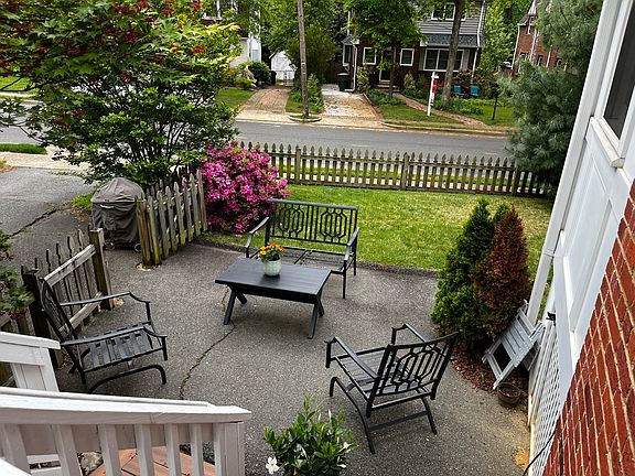 Patio area off driveway