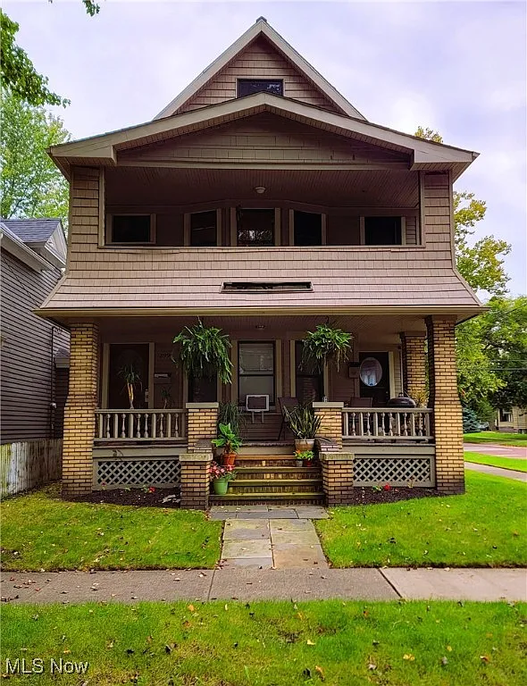 2988 W 12th St photo 1