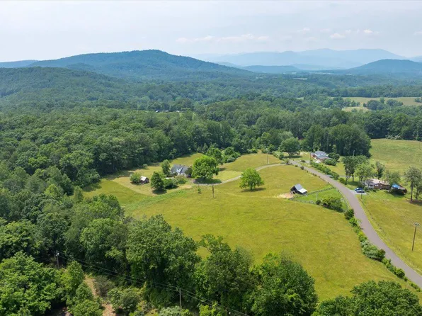 Aaron Mountain Rd, Castleton, VA 22716
