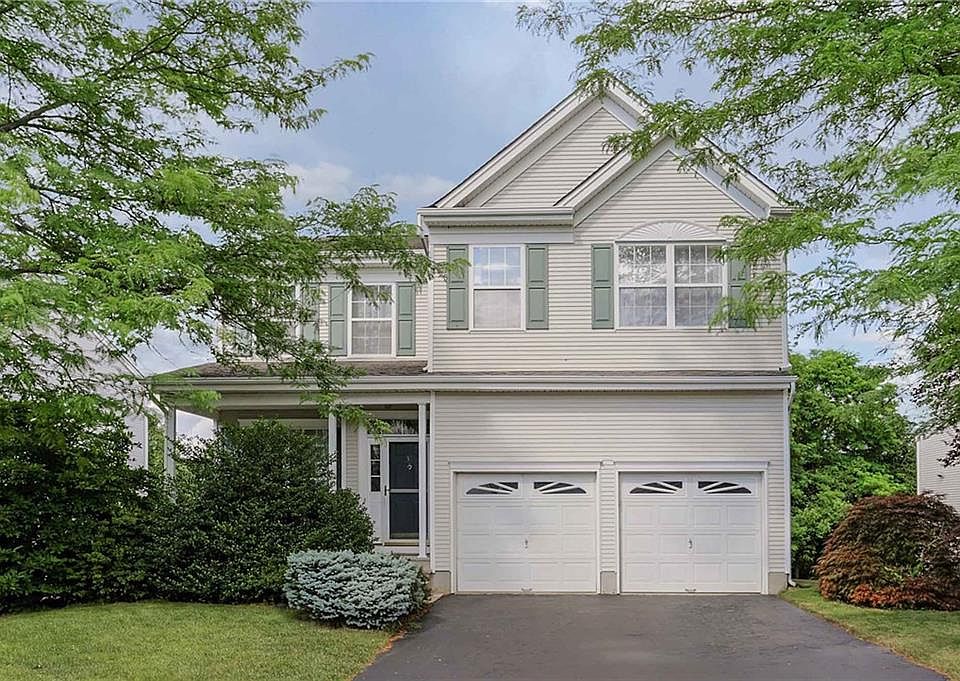 1st image of 37 Park Knoll Dr