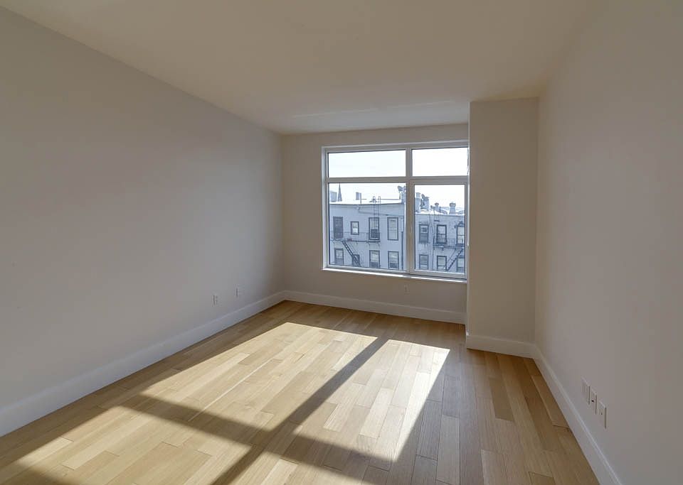 2nd image of 110 Green St APT A303