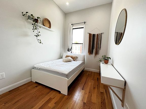 4th image of 1353 Saint Marks Ave Floor 2