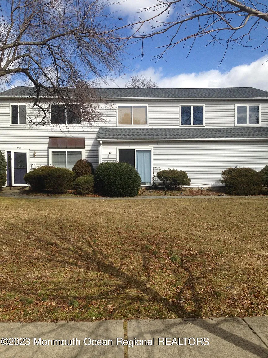 205 Alpern Ave photo 1