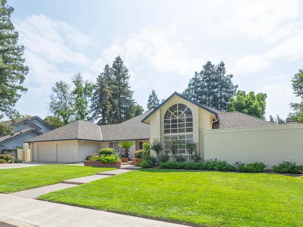 4015 W Woodside Court, Visalia, CA 93291