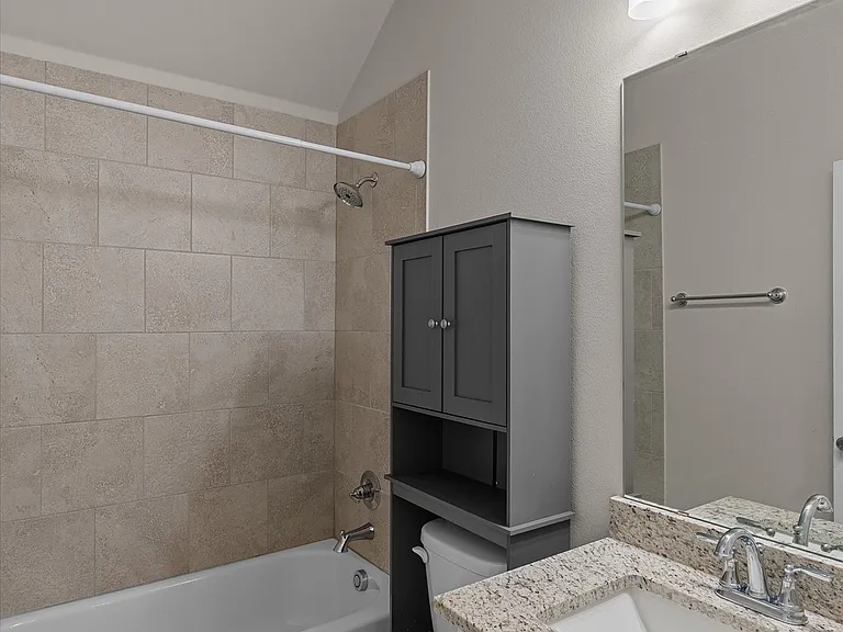 257 Sedgewick Ave — Photo 16