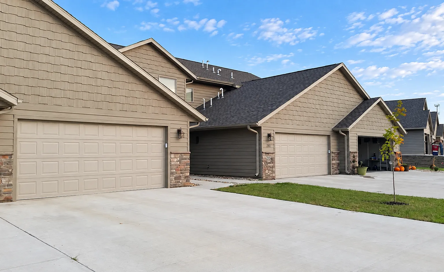 3 bed, 1500 sqft, $1,650 — Photo 1