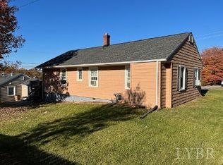 1418 Broad St, Altavista, VA 24517