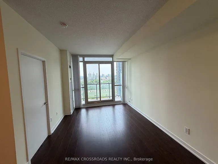 121 McMahon Dr #2816 — Photo 6
