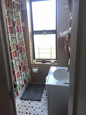 Rented by Lang Realty LLC | media 6