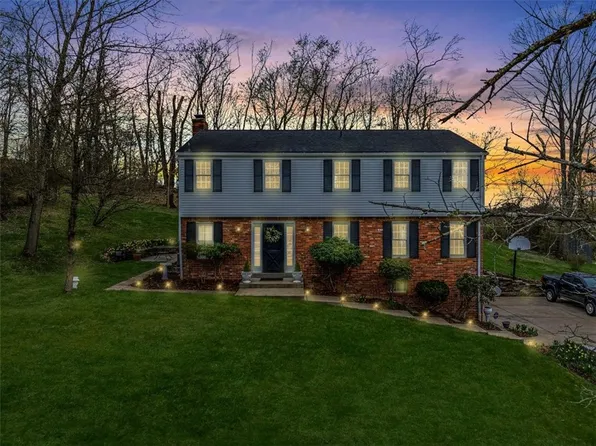 112 Carol Dr, McMurray, PA 15317