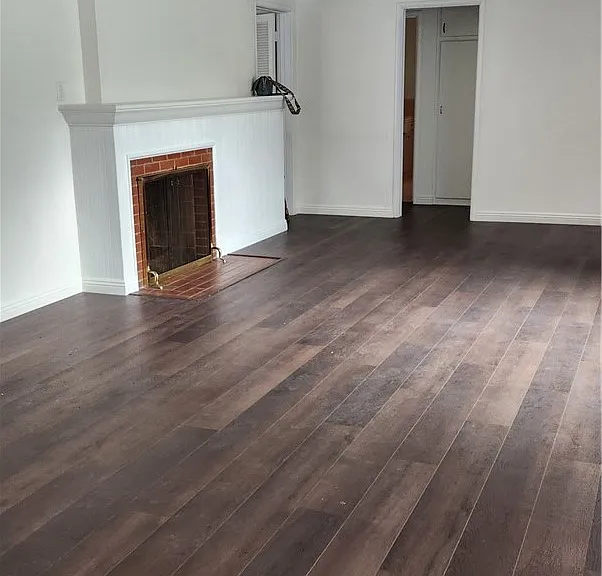 15816 Hart St — Photo 5