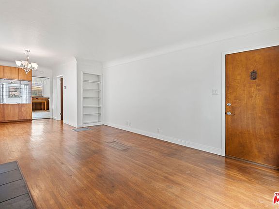 5th image of 2907 Washington Ave