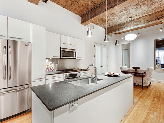 2nd image of 419 W 55th St #202