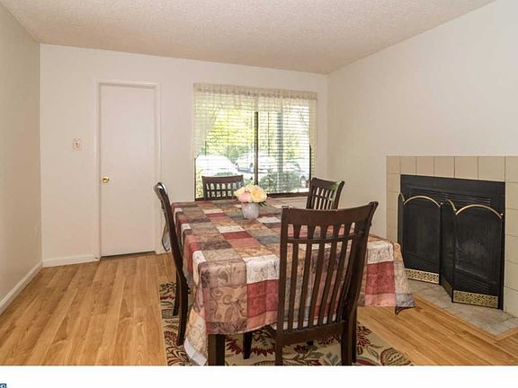 5th image of 123 Hampshire Dr
