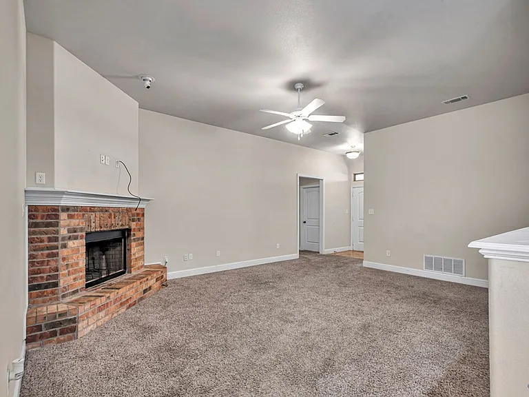 6113 Mile High Ln — Photo 10