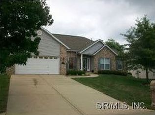 2604 Sandstone Dr, Maryville, IL 62062