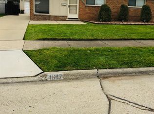 4687 16th St, Wyandotte, MI