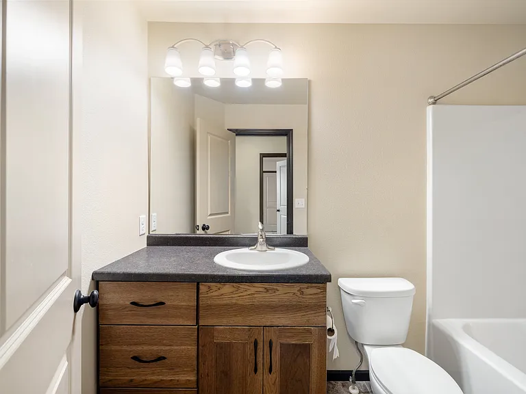 Evelyn Acres Townhomes — Photo 17