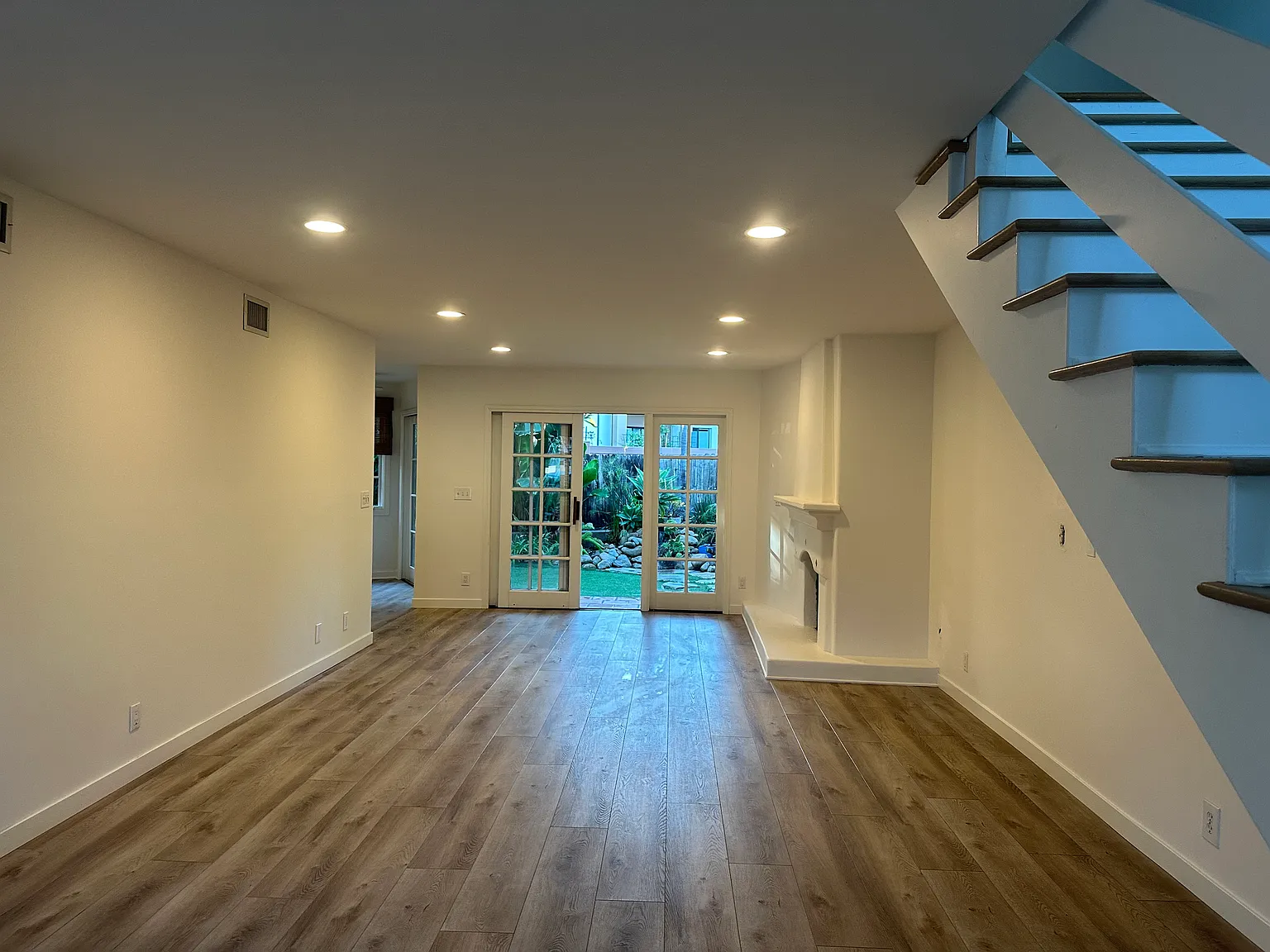 754 Firenze Pl — Photo 3