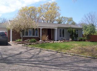 1071 Lucy Ln, Toms River, NJ