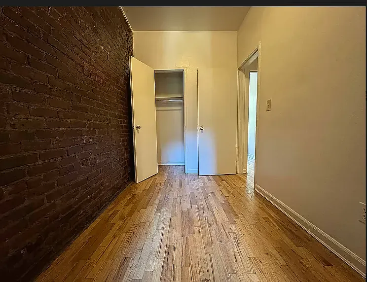 220 E 29th St #2A — Photo 16