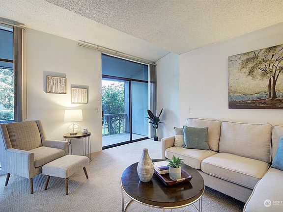4th image of 13932 NE 60th Street #153