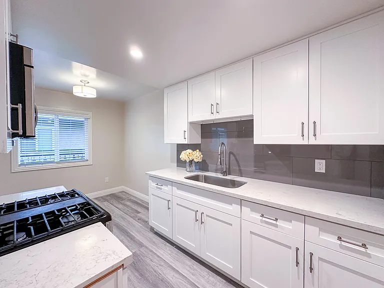 916 S Marguerita Ave #816-35 — Photo 8