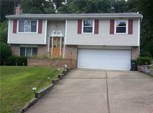 255 Cool Springs Rd, McKeesport, PA 15131