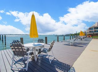 3535 Nasa Road 1 Pkwy #13, Seabrook, TX 77586